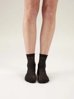 Delicate Diamond Pattern Anklets - Black